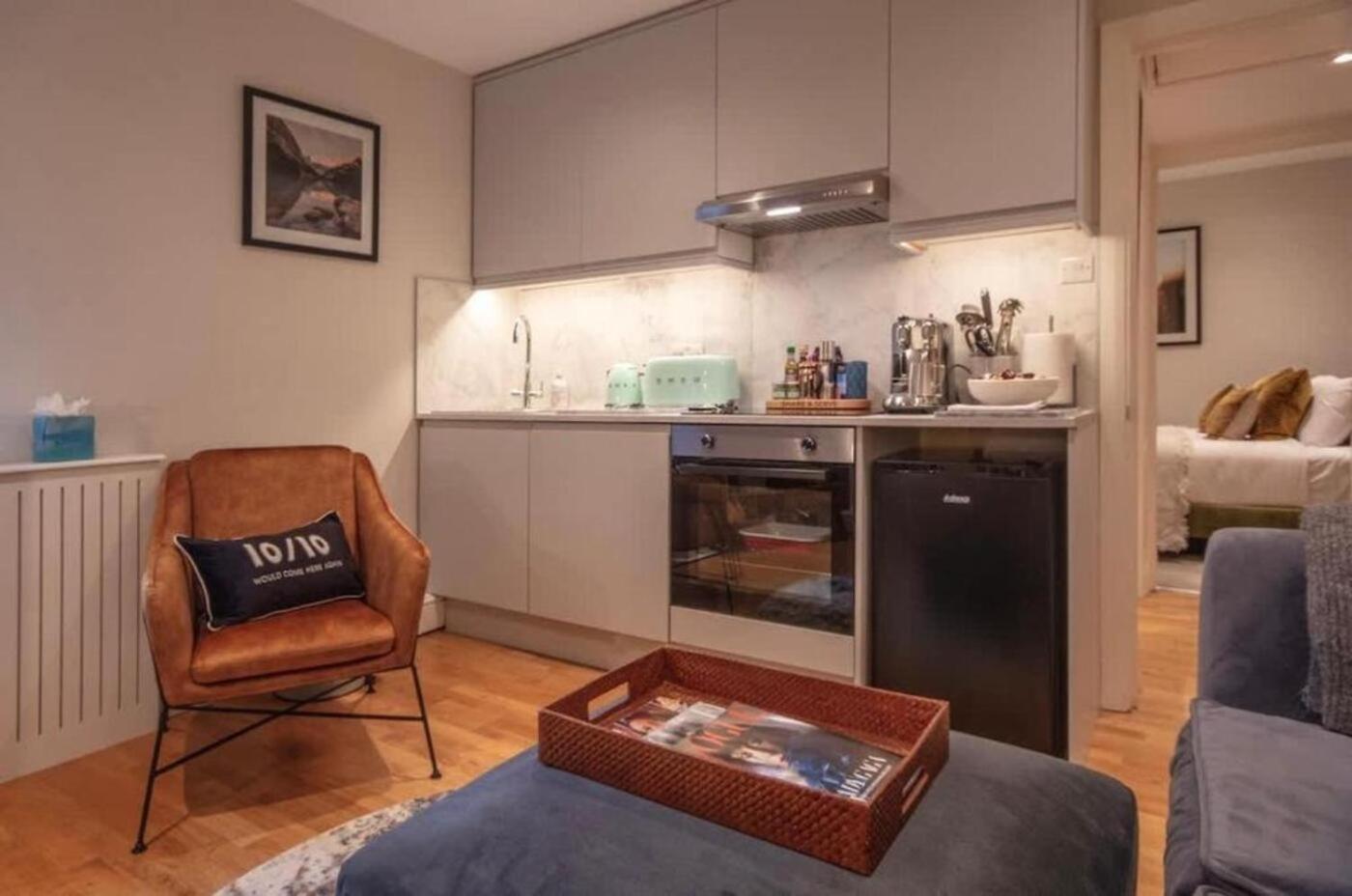 Chelsea One Bed Mins From Kings Road Apartment